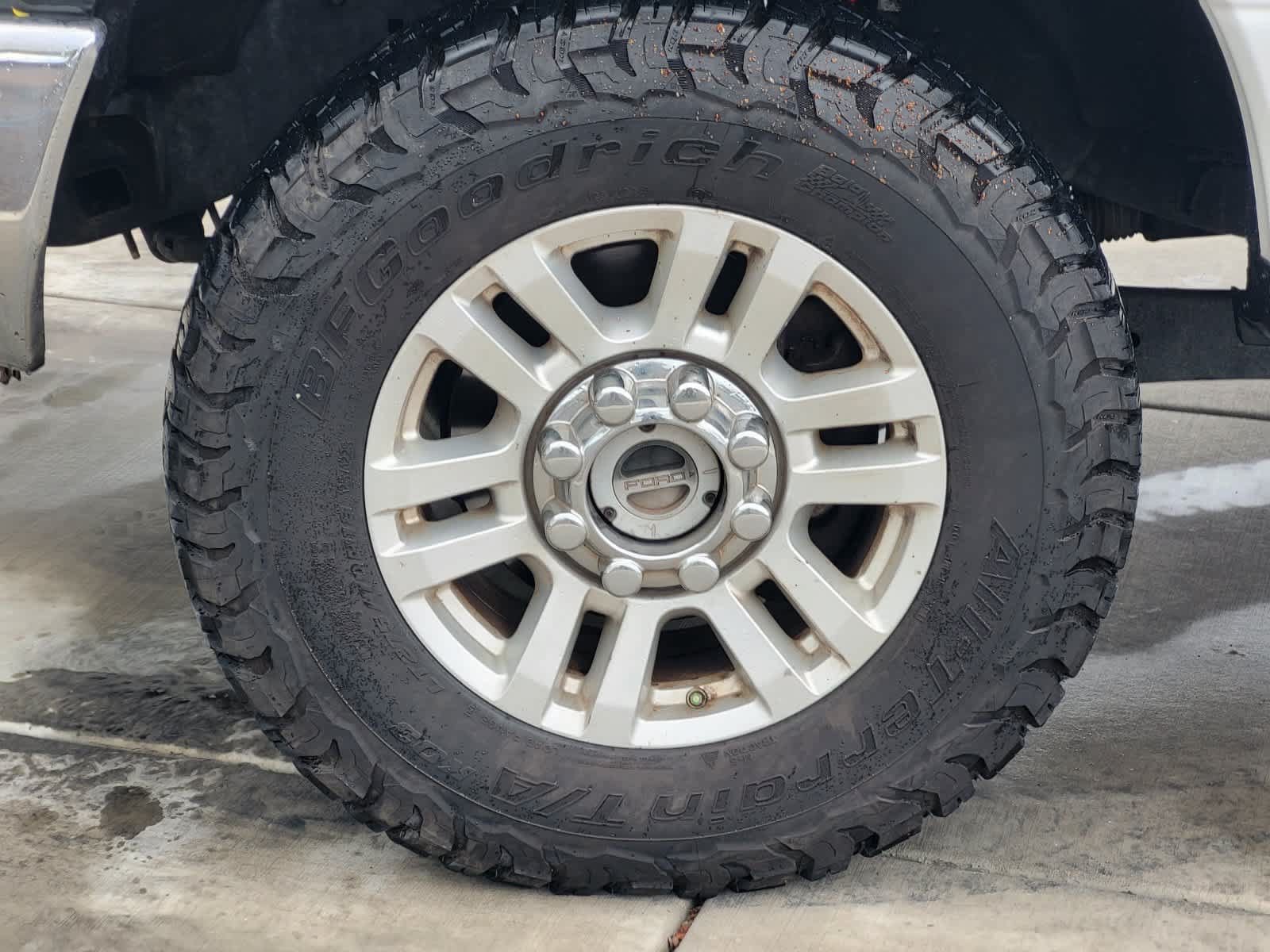 Used 2017 Ford F350 XLT w/ FX4 Off-Road Package AWD/4WD image 9