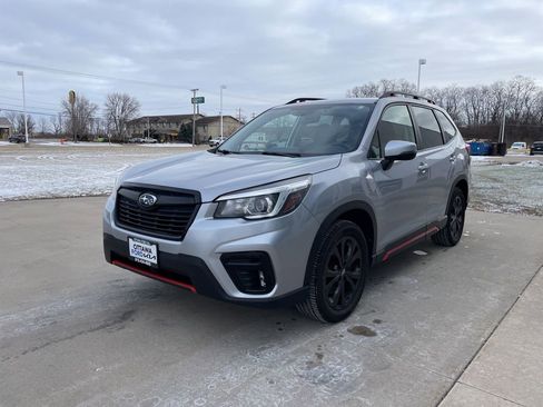 Used 2020 Subaru Forester Sport image 2