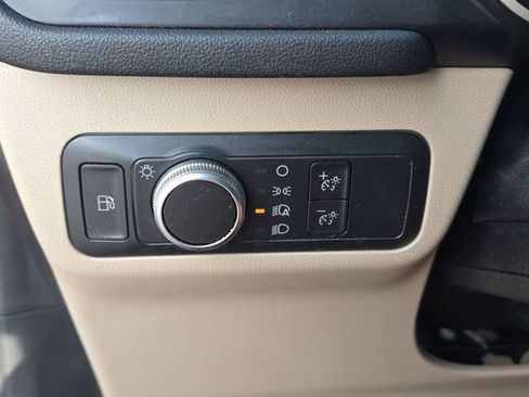 Used 2021 Ford Escape SE image 37