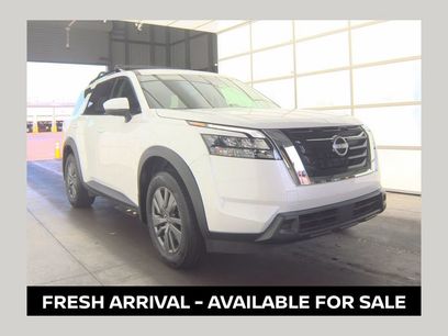 Used 2025 Nissan Pathfinder SV