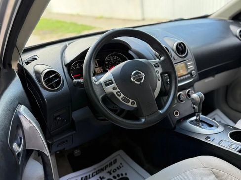 Used 2014 Nissan Rogue S w/ Convenience Package image 9