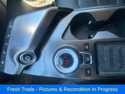 Used 2022 Kia EV6 Wind AWD/4WD image 15
