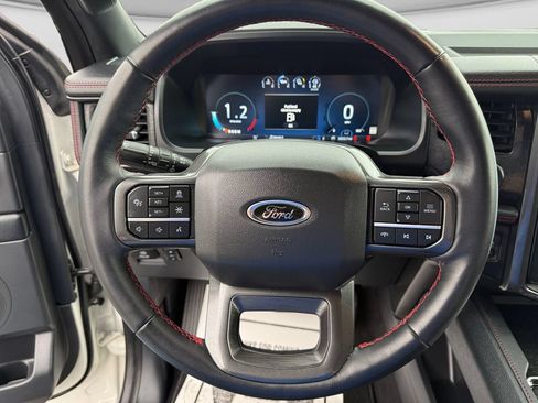 Used 2024 Ford Expedition Limited AWD/4WD image 13