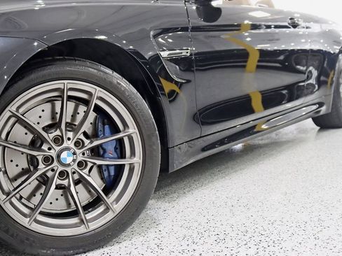 Used 2018 BMW M4 Convertible RWD image 5