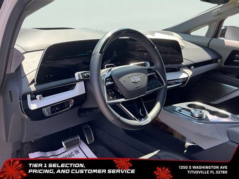 Used 2025 Cadillac Optiq Luxury 2 w/ LPO, Floor Liner Package AWD/4WD image 34