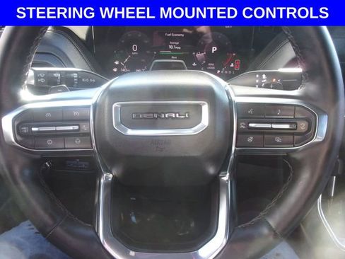 Used 2025 GMC Yukon XL Denali w/ Denali Reserve Package AWD/4WD image 16
