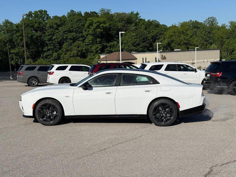 New 2026 Dodge Charger R/T w/ Driver Convenience Group AWD/4WD image 2