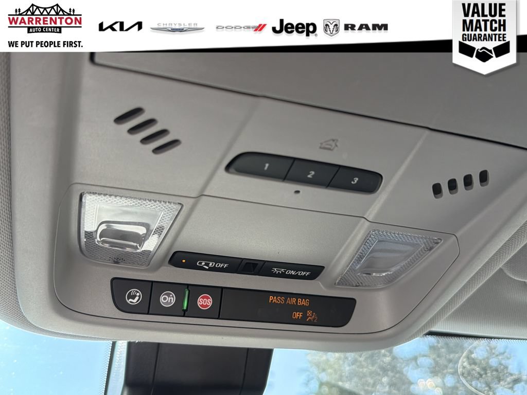 Used 2023 GMC Terrain SLT w/ Tech Package AWD/4WD image 24