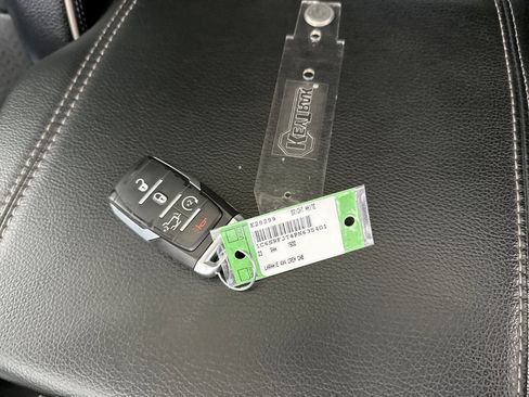 Used 2023 RAM 1500 Laramie image 10