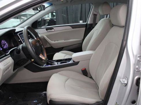 Used 2018 Hyundai Sonata SE image 10