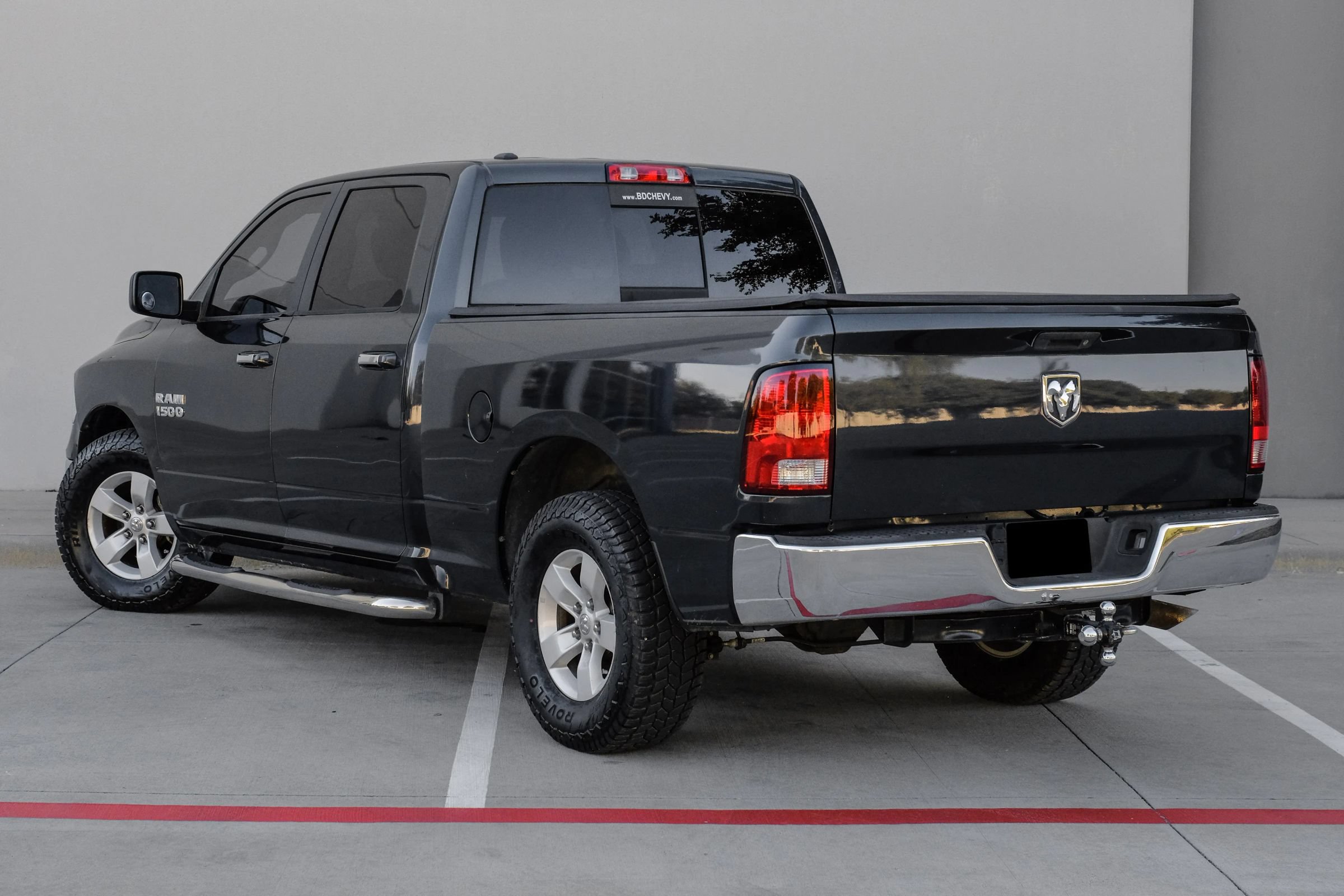 Used 2017 RAM 1500 Classic SLT RWD image 15