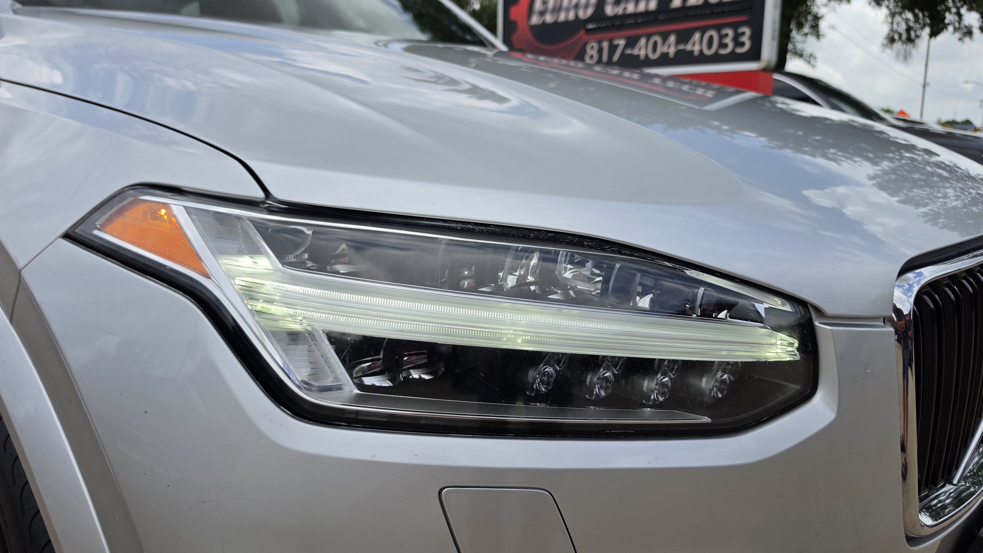 Used 2018 Volvo XC90 T6 Momentum w/ Convenience Package AWD/4WD image 12