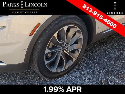 Used 2023 Lincoln Nautilus Reserve w/ Equipment Group 201A AWD/4WD image 12