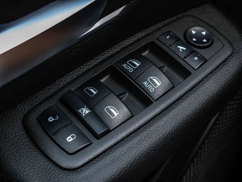 Used 2023 RAM 1500 Big Horn image 10