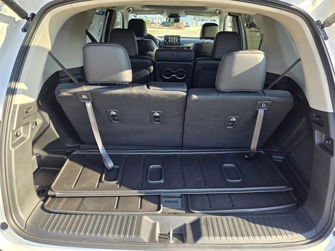 New 2025 Honda Pilot Touring image 27