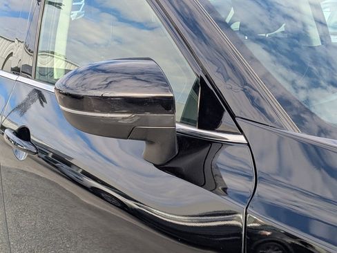 Used 2025 Nissan Pathfinder SV image 10