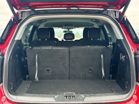 Used 2022 Ford Explorer XLT w/ Equipment Group 202A image 26