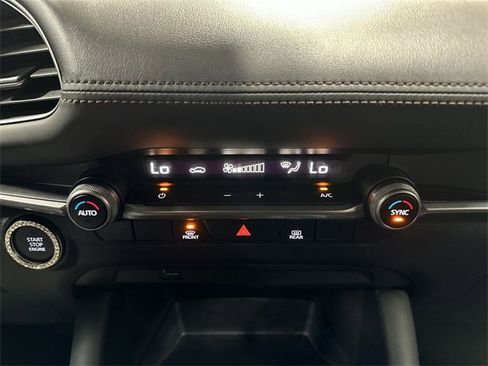 Used 2020 MAZDA MAZDA3 Base image 20