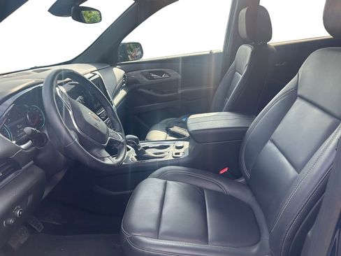 Used 2023 Chevrolet Traverse LT w/ LPO, Floor Liner Package AWD/4WD image 9