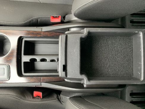 Used 2016 Chevrolet Traverse LT w/ Style and Technology Package AWD/4WD image 27