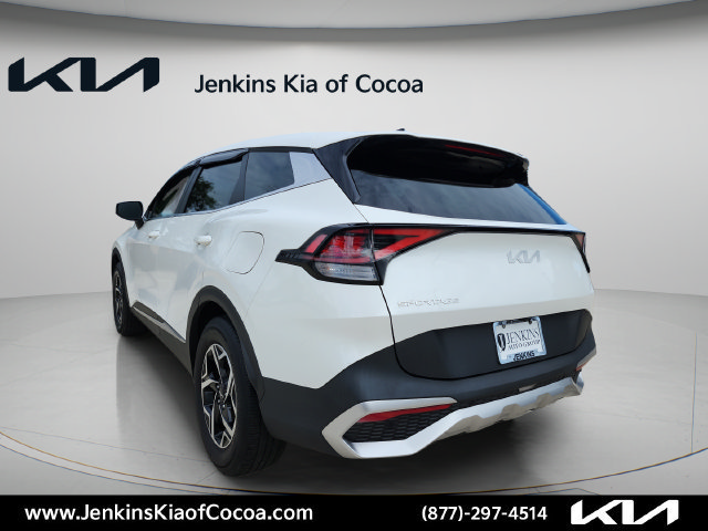 Certified 2024 Kia Sportage LX FWD image 7