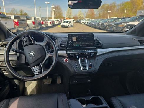 Used 2025 Honda Odyssey Sport-L image 17