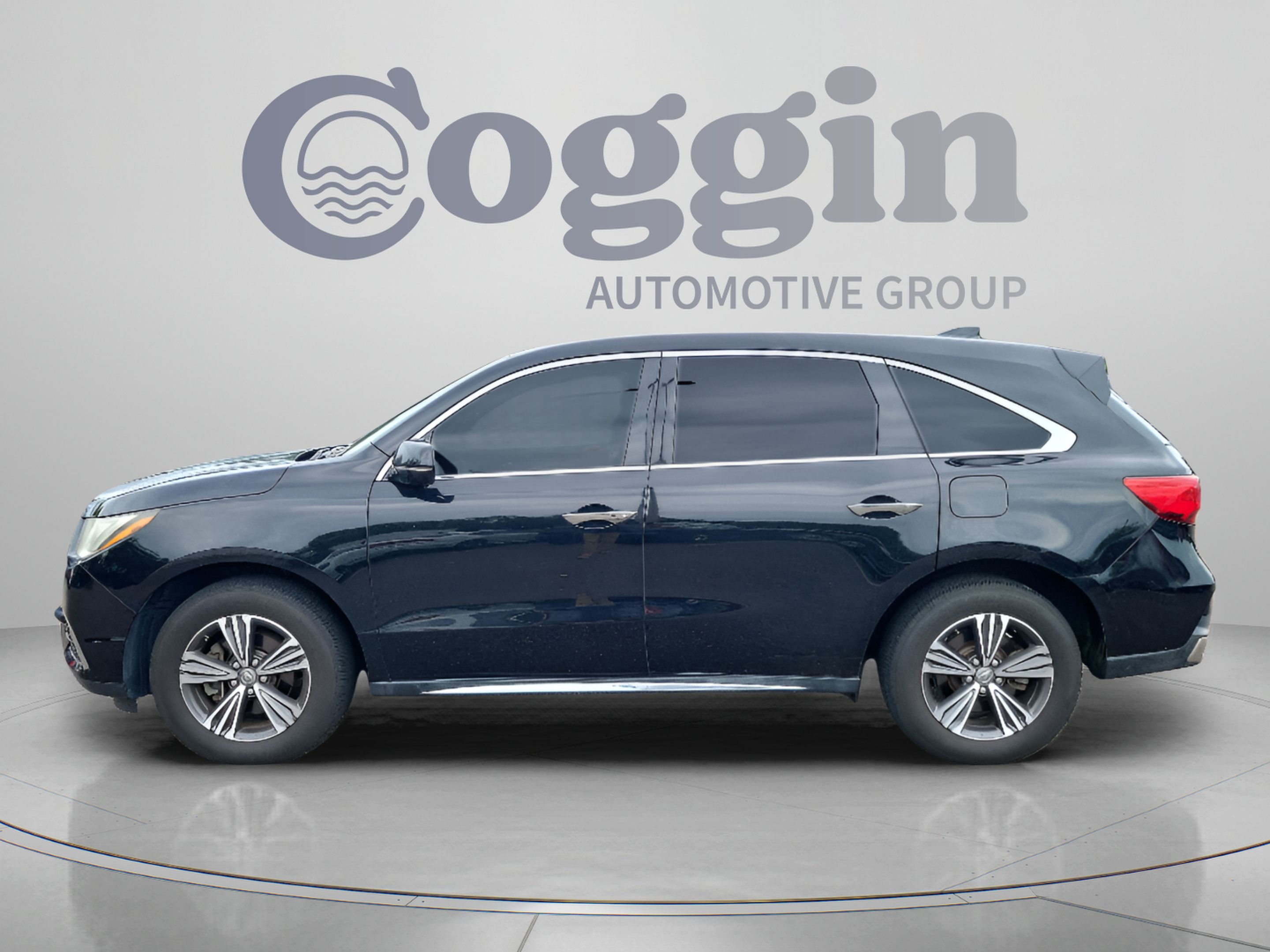 Used 2017 Acura MDX FWD image 2