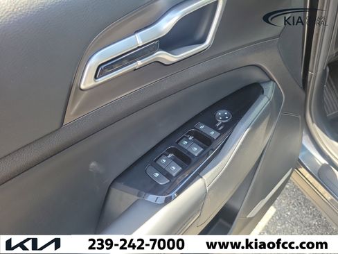 Certified 2023 Kia Sorento LX FWD image 25