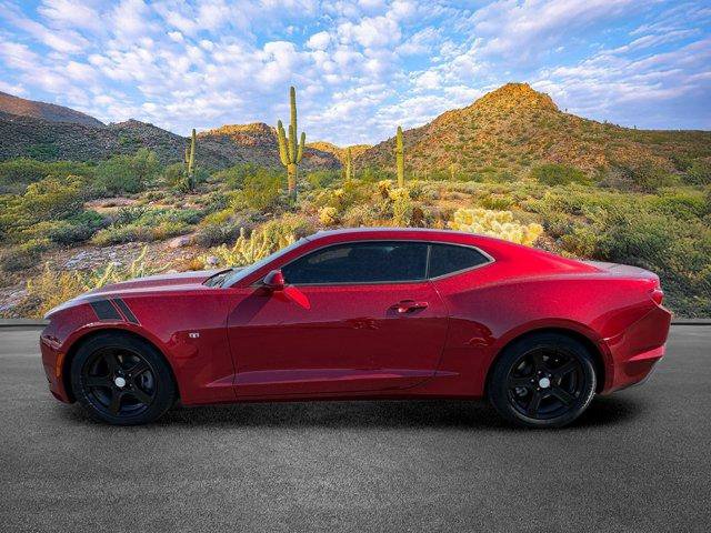 Used 2023 Chevrolet Camaro LT RWD image 6