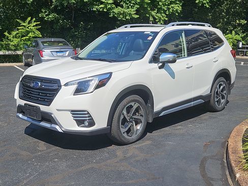 Certified 2023 Subaru Forester Touring AWD/4WD image 26