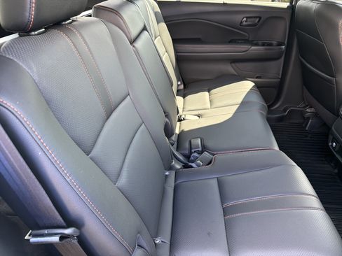 Used 2025 Honda Passport TrailSport image 27