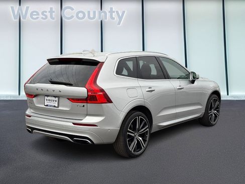 Used 2019 Volvo XC60 T5 R-Design image 4
