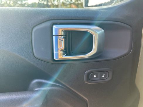 New 2026 Jeep Gladiator Sport AWD/4WD image 34