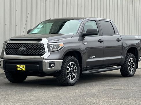 Used 2018 Toyota Tundra SR5 image 9