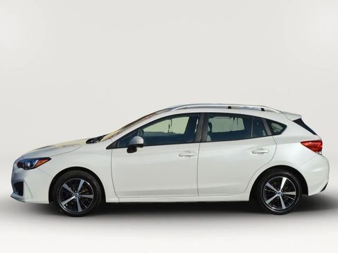 Used 2019 Subaru Impreza 2.0i Premium image 2