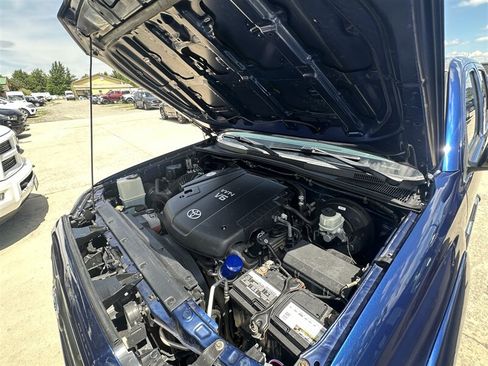 Used 2014 Toyota Tacoma PreRunner w/ SR5 Package RWD image 20