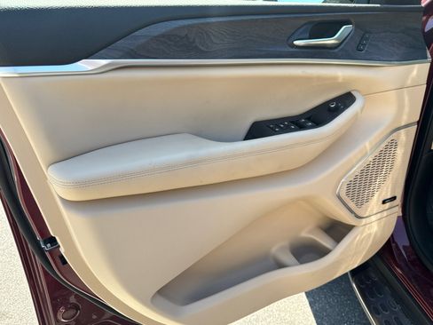 Used 2024 Jeep Grand Cherokee L Limited w/ Luxury Tech Group II image 12