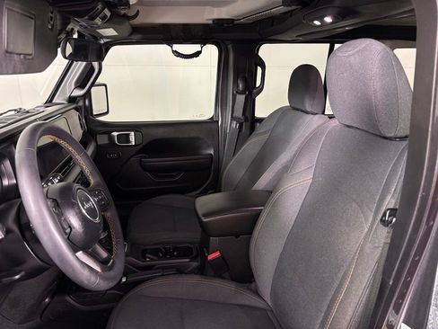 Used 2024 Jeep Wrangler Unlimited Sport AWD/4WD image 17