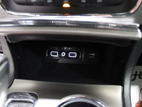 Used 2018 Jeep Grand Cherokee Laredo image 48