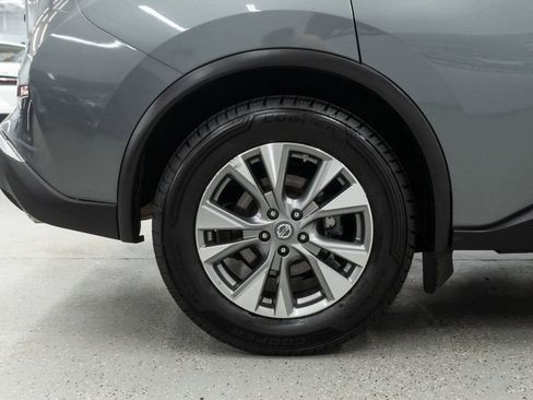 Used 2018 Nissan Murano SV FWD image 32