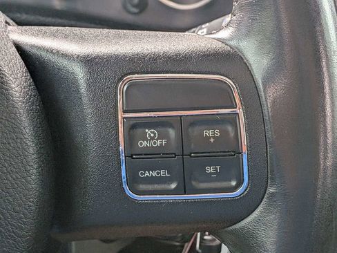 Used 2016 Jeep Wrangler Unlimited Rubicon w/ Connectivity Group AWD/4WD image 28