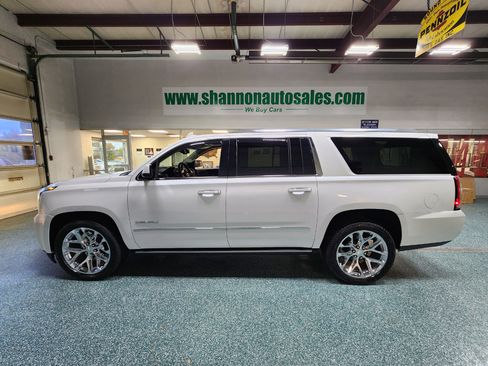 Used 2020 GMC Yukon XL Denali w/ Denali Ultimate Package image 11
