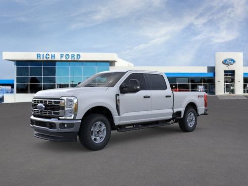 New 2026 Ford F250 XLT w/ FX4 Off-Road Package AWD/4WD image 1