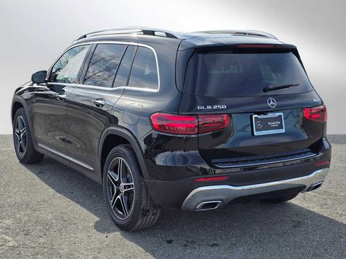 New 2026 Mercedes-Benz GLB 250 4MATIC image 5