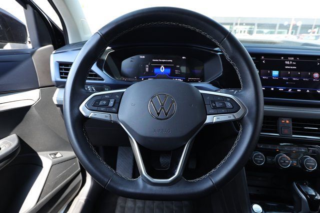 Used 2024 Volkswagen Taos SE FWD image 8