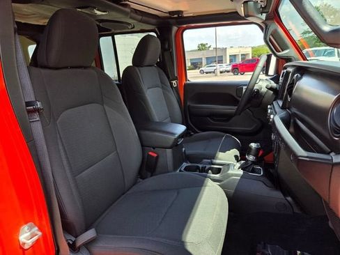 Used 2023 Jeep Wrangler Unlimited w/ Cold Weather Group AWD/4WD image 17