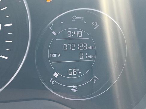 Used 2019 Honda HR-V LX image 9