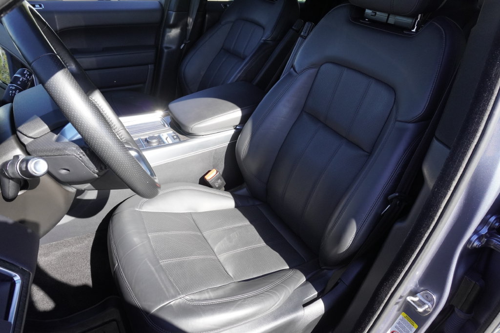 Used 2018 Land Rover Range Rover Sport HSE AWD/4WD image 20