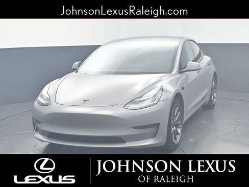 Used 2020 Tesla Model 3 Standard Range Plus image 5
