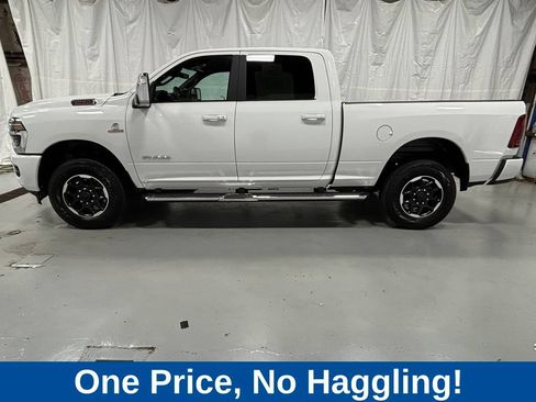 Used 2026 RAM 2500 Laramie AWD/4WD image 4